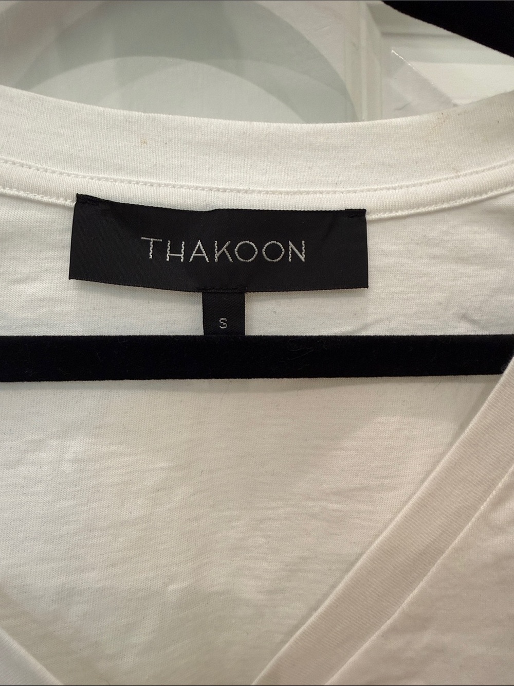 Thakoon White Knot-Front V-Neck Crop Top - Picture 2 of 7